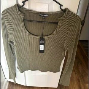 Green Stripped crop top (Never Worn)